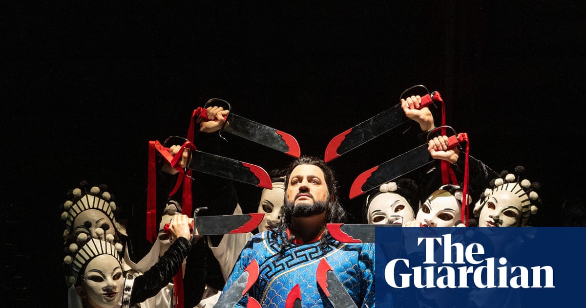 Drama at the opera as Royal Opera chief steps in for sick tenor