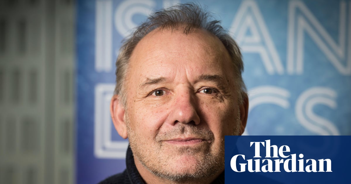 The Long Shoe by Bob Mortimer audiobook review typically quirky cosy crime