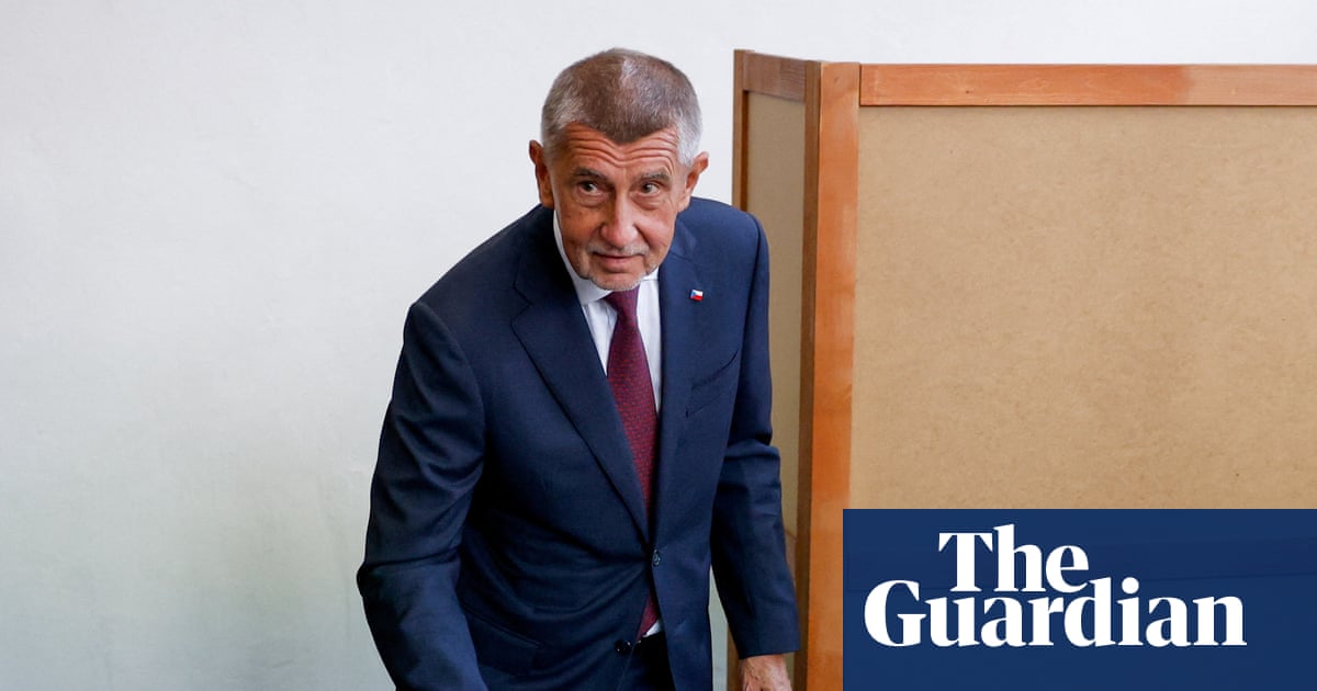 Czechs begin voting in election that could return populist to power