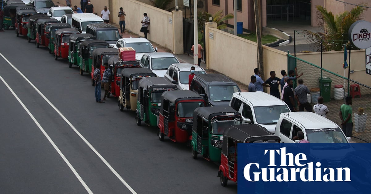 Sri Lankan troops open fire to contain unrest over fuel shortages