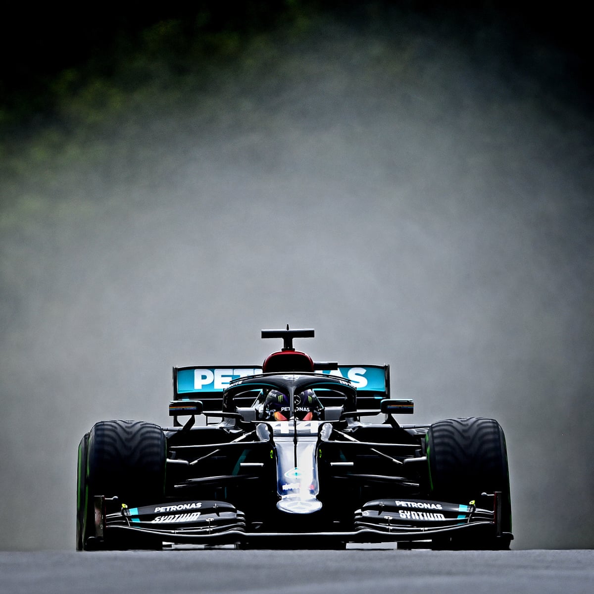 Lewis Hamilton Says Formula One Must Act To Stop Teams Idling Against Racism Formula One The Guardian