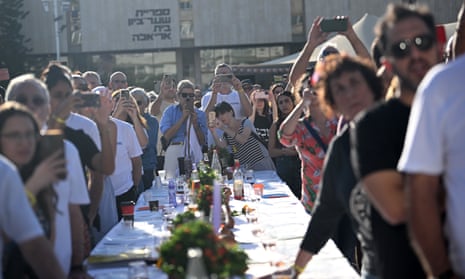 Families of the hostages participate in a special ‘Kabalat Shabbat,’ (welcoming the Shabbat) prayer service with performances from Israeli artists.
