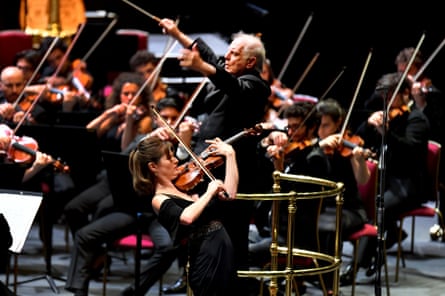 Daniel Barenboim and the West-Eastern Divan Orchestra return to the BBC Proms with Lisa Batiashvili performing Tchaikovsky’s Violin Concerto.