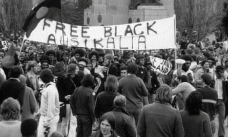 Protesters outside Old Parliament House in July 1972.