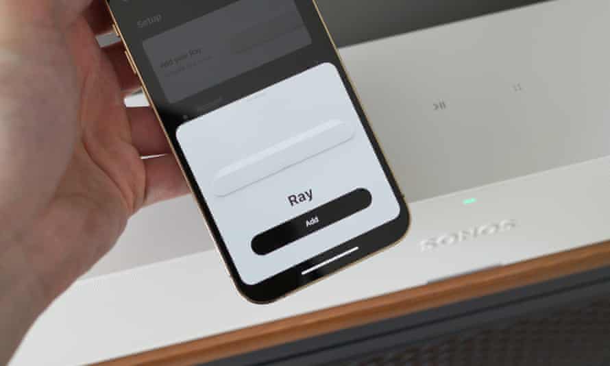 The Sonos app on an iPhone pairing with the Sonos Ray during set up.