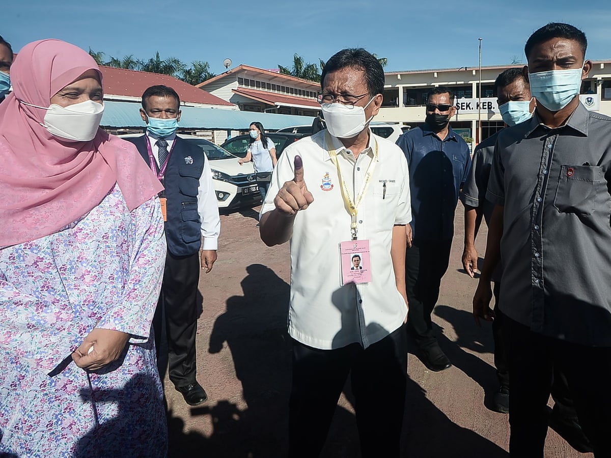 Malaysia S Pm Faces Crunch Popularity Test As Polls Open In State Election World News The Guardian