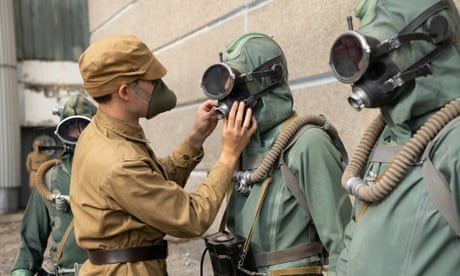 Chernobyl\<br\>New \& Exclusive. With millions of lives already at risk, Ulana races to warn fellow Soviet nuclear physicist Valery Legasov about the threat of second, devastating explosion. (S1, ep 2)