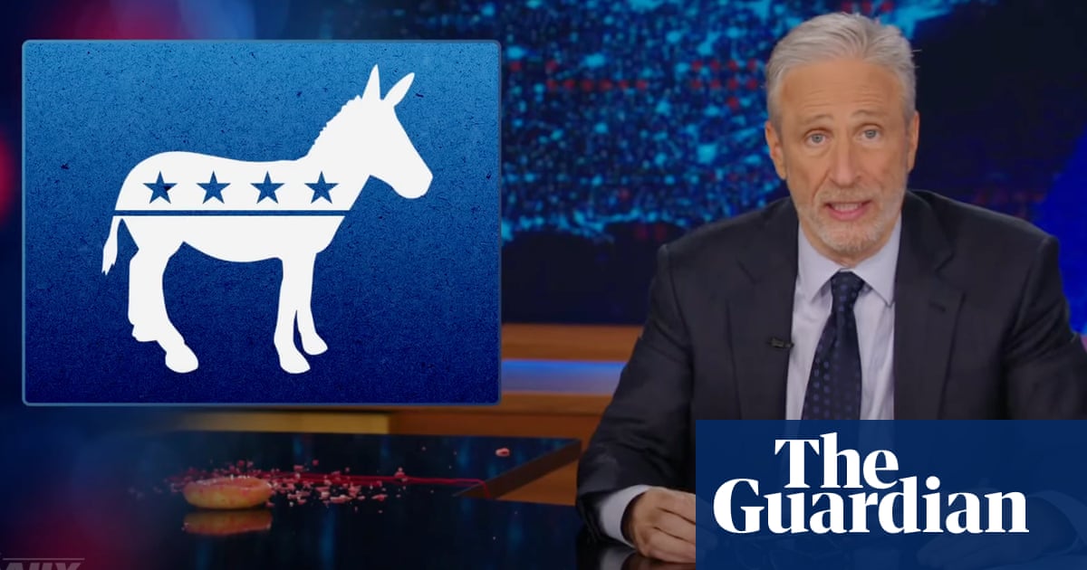 Jon Stewart a los demócratas: ‘Explotar los vacíos legales’ | Resumen de la televisión nocturna Jon Stewart a los demócratas: ‘Explotar los vacíos legales’ | Resumen de la televisión nocturna