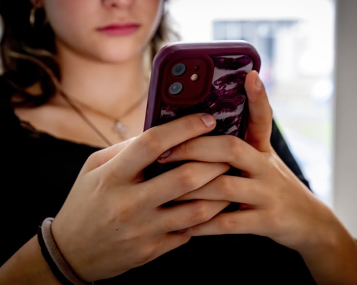 AI chatbots are hurting children, Australian education minister warns as anti-bullying plan announced