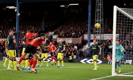 Andros Townsend of Luton Town scores their team's first goal during the Premier League match between Luton Town and Newcastle United.