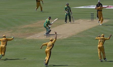 Jacques Kallis is bowled by Glenn McGrath for 5 during the World Cup 2007 semi-final versus Australia.
