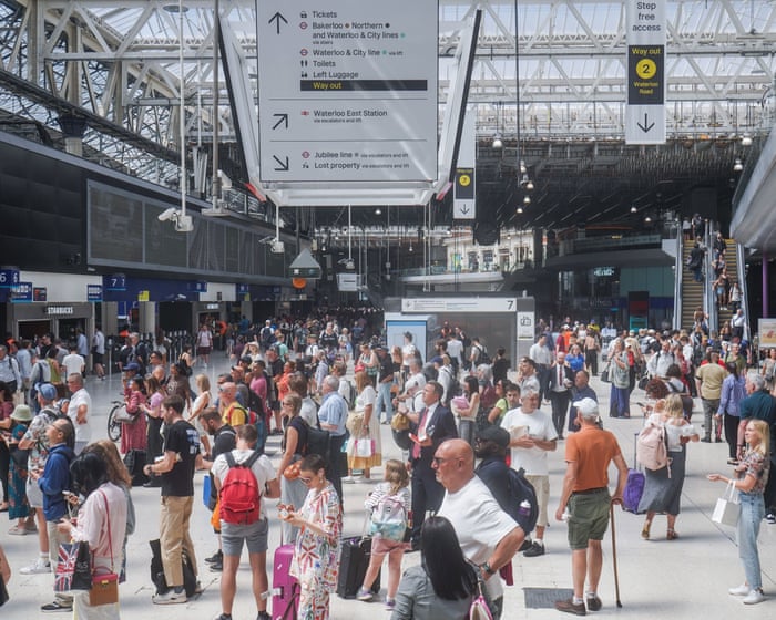 Trial of live facial recognition cameras in London stations ends with one false positive