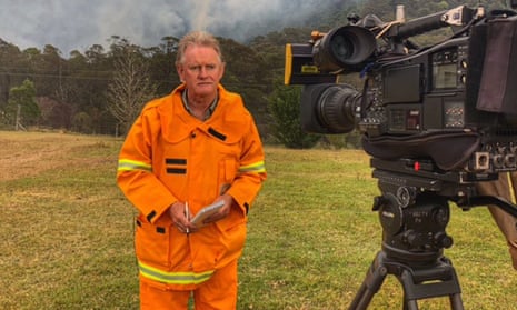 ABC journalist Phil Williams covering the bushfires in December 2019
