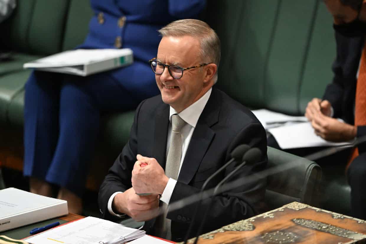 Australian Prime Minister parrots a pro-coal talking point as Ampol offers ‘carbon neutral’ petrol Australian Prime Minister parrots a pro-coal talking point as Ampol offers ‘carbon neutral’ petrol