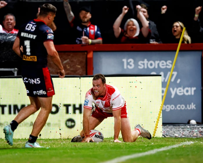Joe Burgess’s decisive try sinks St Helens to put Hull KR closer to League Leaders’ Shield
