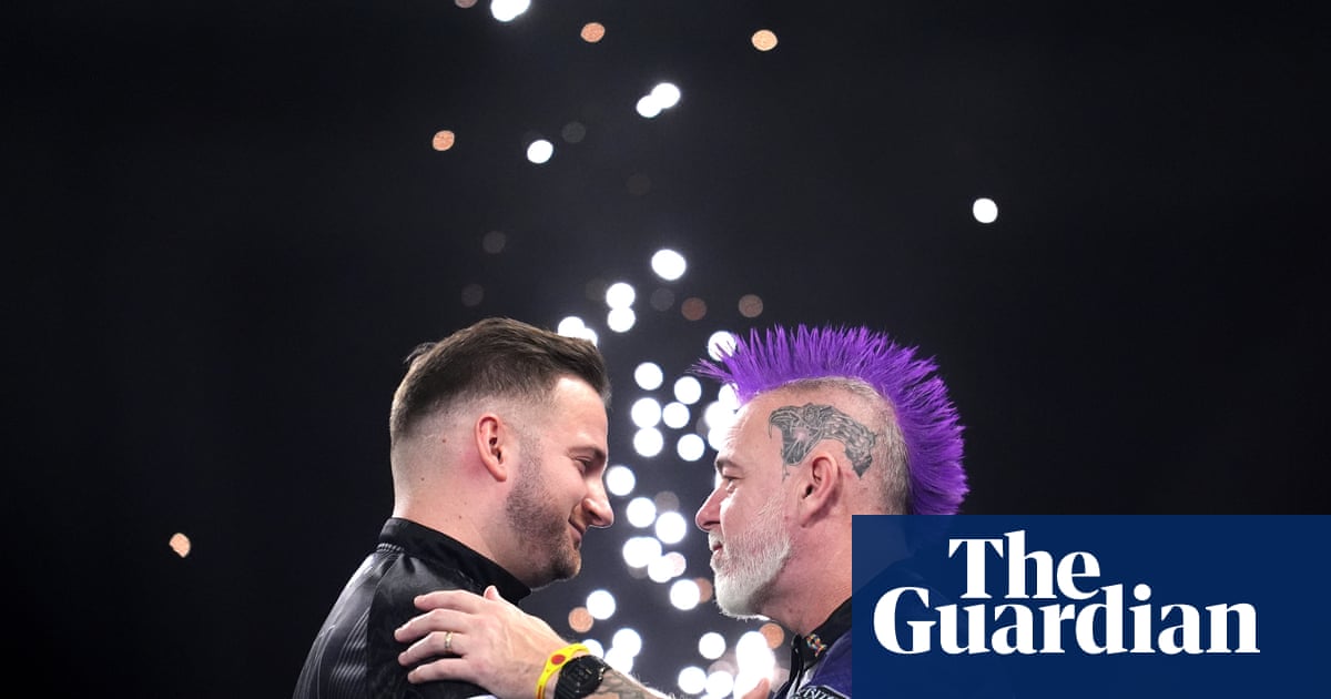 Peter Wright crashes out of PDC world championship after 3-0 loss to Arno Merk