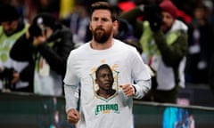 Lionel Messi wore a T-shirt paying tribute to Pelé before PSG’s win over Angers