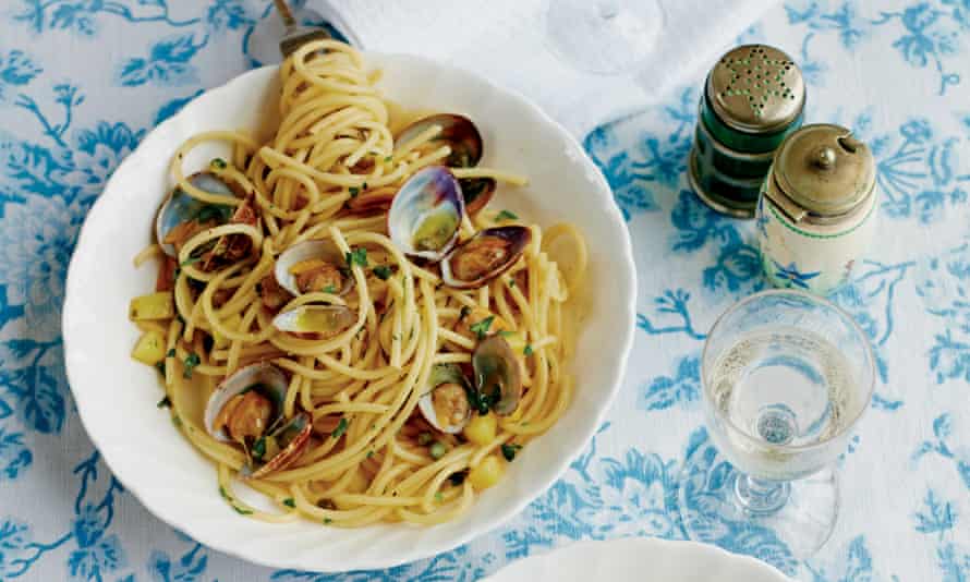 Bucatini with clams and minty potatoes As the Romans Do by Eleonora Galasso
