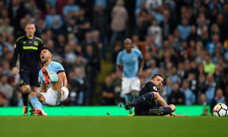 Morgan Schneiderlin, right, was sent off for a second bookable offence after Sergio Agüero’s reaction to his tackle at Manchester City on Monday.