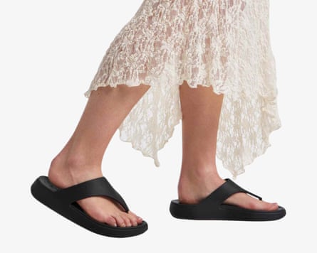 Crocs Getaway platform flip-flops.