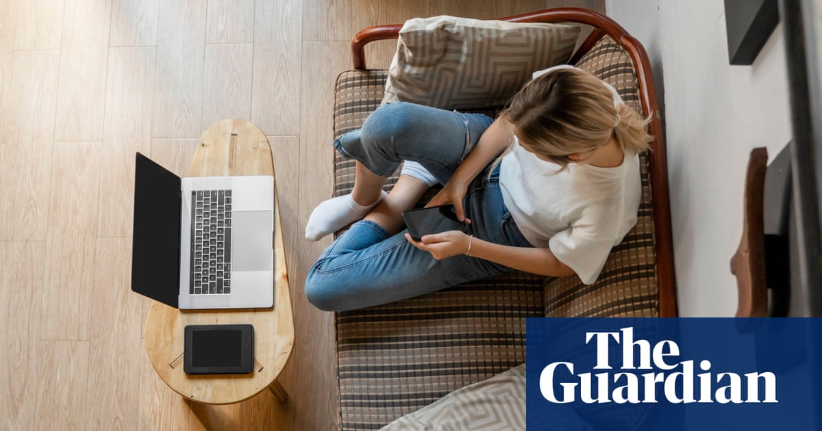 How to study at home during coronavirus – by online students and tutors | Education thumbnail