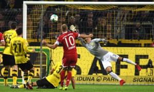 Arjen Robben scores for Bayern Munich v Borussia Dortmund