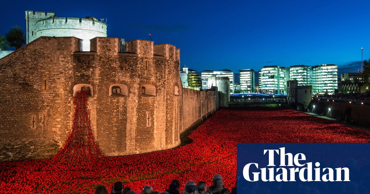How We Made The Tower Of London Poppies Installation The Guardian How We Made The Tower Of London Poppies Installation The Guardian