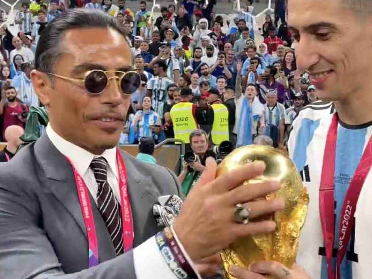 Fifa Investigating How Chef Salt Bae Got On To World Cup Final Pitch World Cup 22 The Guardian Fifa Investigating How Chef Salt Bae Got On To World Cup Final Pitch World Cup 22 The Guardian