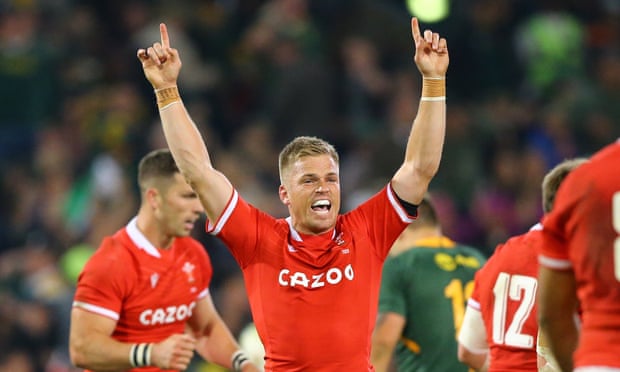 Gareth Anscombe celebrates his match-winning kick against South Africa in Bleomfontein