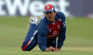 England’s Vikram Solanki fielding after becoming cricket’s first super sub