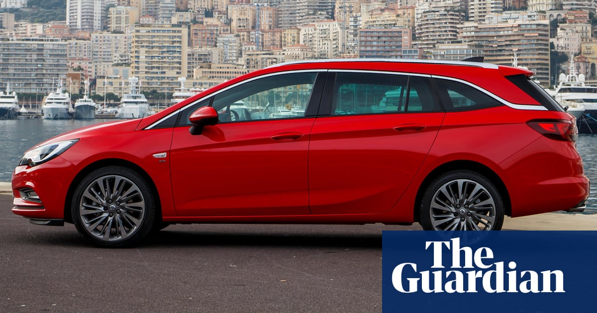 Vauxhall Astra Sports Tourer 1 6cdti Car Review Like A Surprisingly Fast Donkey Motoring The Guardian