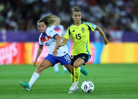 Julia Zigiotti Olme runs distant from Ella Toone successful Sweden’s Euro 2025 quarter-final against England.