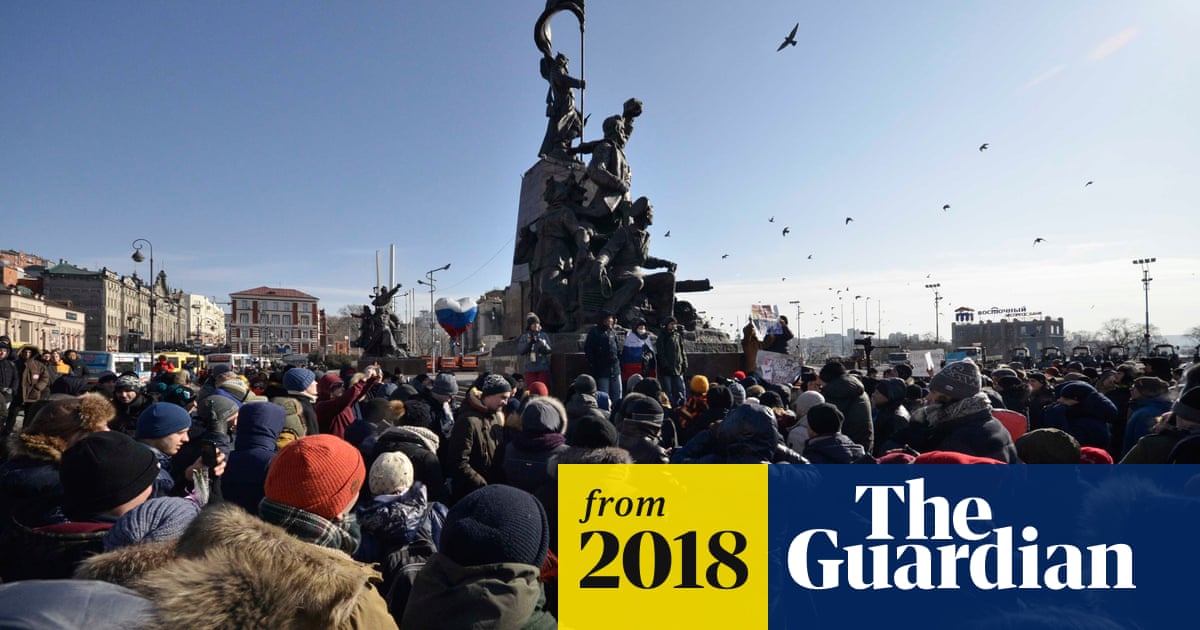 Alexei Navalny ‘detained’ at anti-Putin election protest