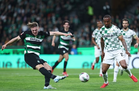Viktor Gyökeres fires home his, and Sporting’s, second goal against Moreirense