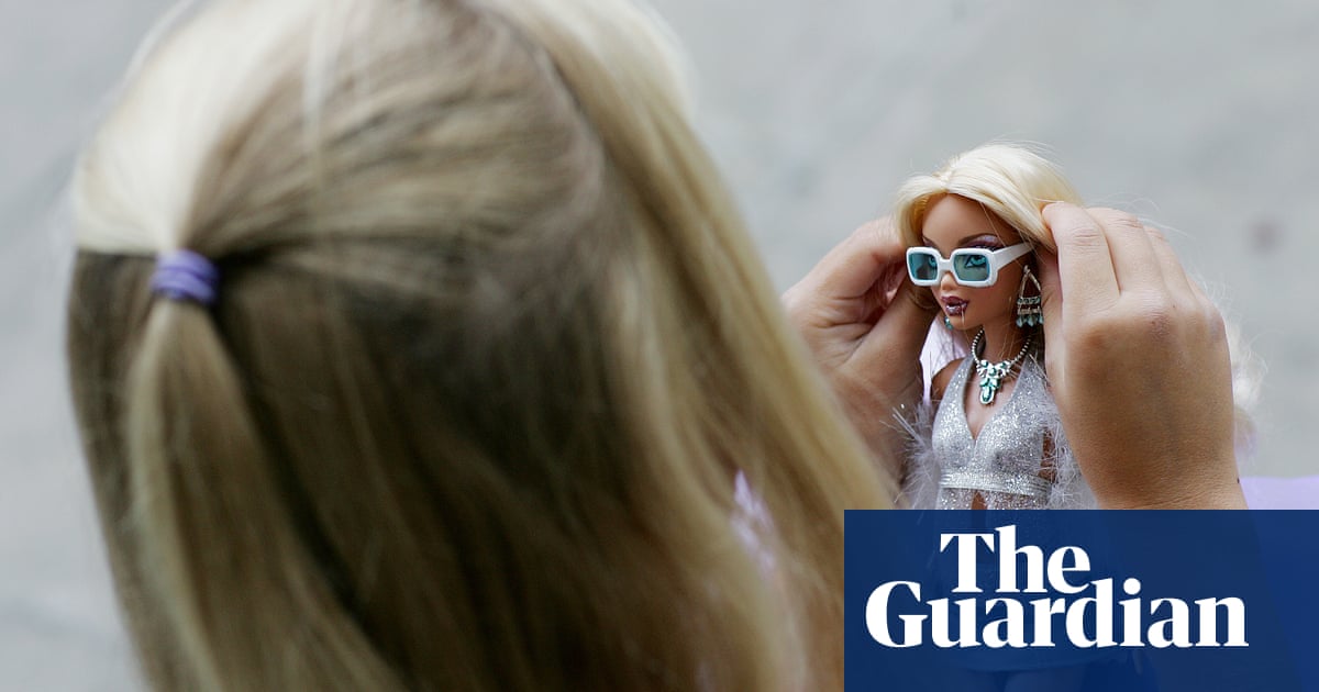 Playing with dolls helps children talk about how others feel, says study
