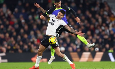 Harry Kane equals Spurs’ all-time scoring record in win at Fulham | Premier League 1 Aleksandar Mitrovic of Fulham and Cristian Romero of Tottenham battle for the ball.