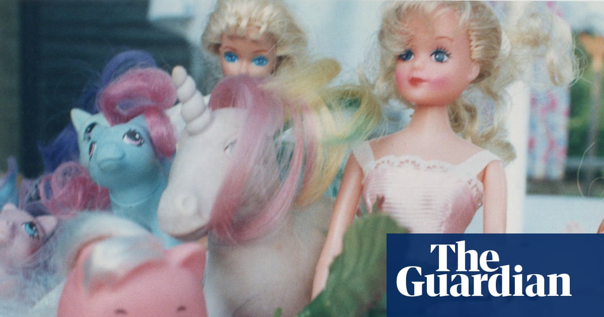 New Book and Exhibition Explore Why Children Are Drawn to Photography