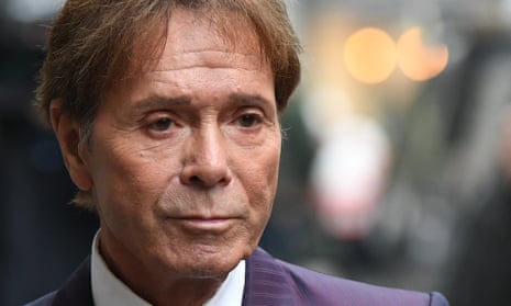Cliff Richard arrives at the high court in London
