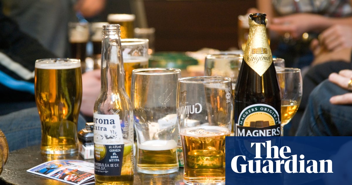 Doctors in England and Wales urged to monitor people’s drinking habits