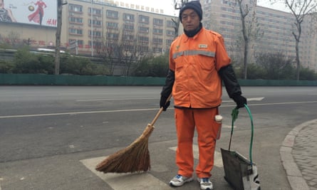 Li Biwen would not wear the mask his employers had given him.