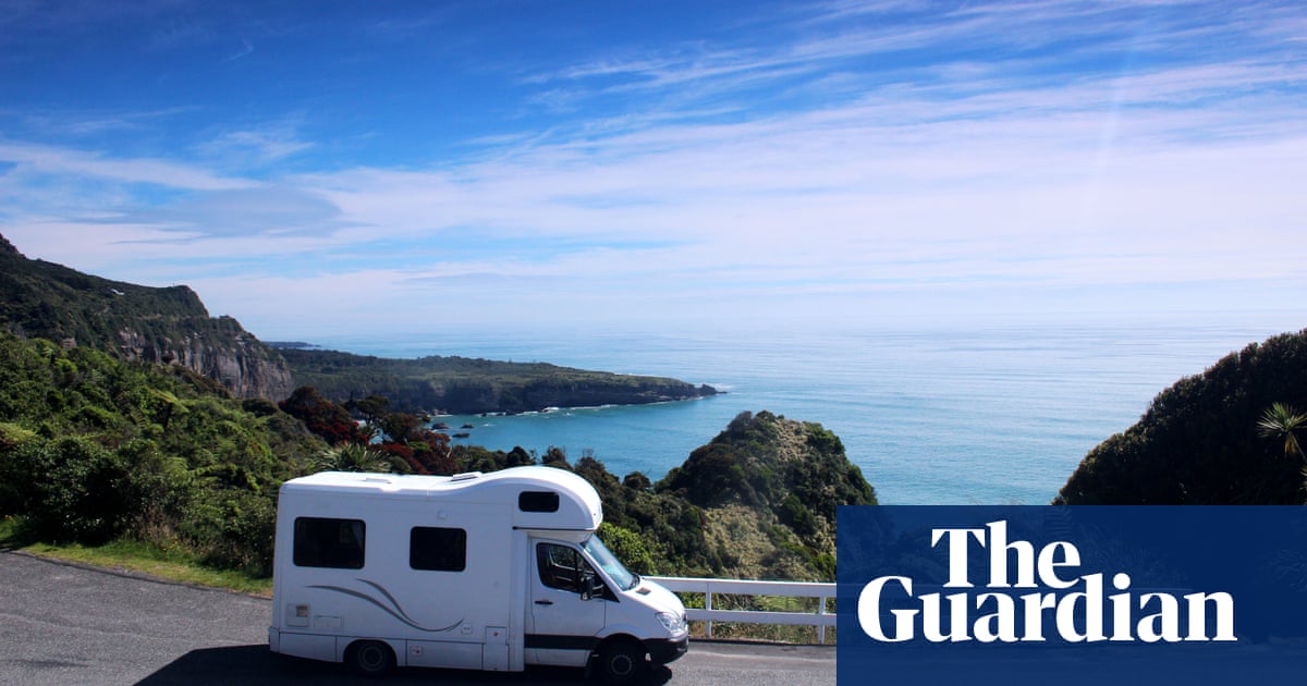 New Zealand tourism minister makes pitch to the rich as he spurns ‘$10-a-day’ travellers