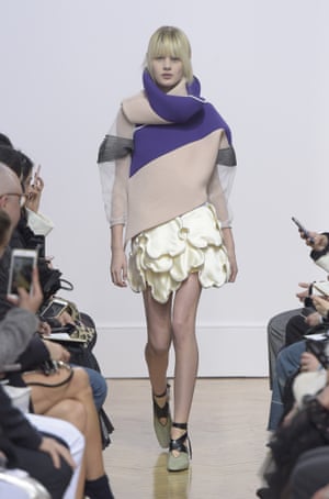 Cabbage leaf curls: JW Anderson, London fashion week AW16