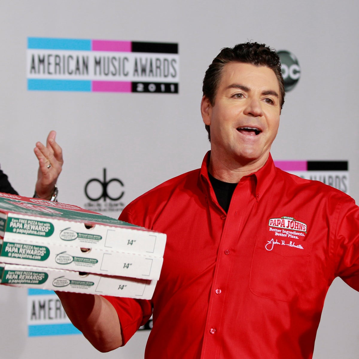 Papa John S Founder John Schnatter Resigns Over Racial Slur Us News The Guardian Papa John S Founder John Schnatter Resigns Over Racial Slur Us News The Guardian