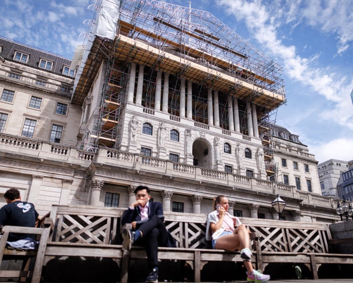 Bank of England keeps interest rates at 3.75% as Iran conflict weighs on economy