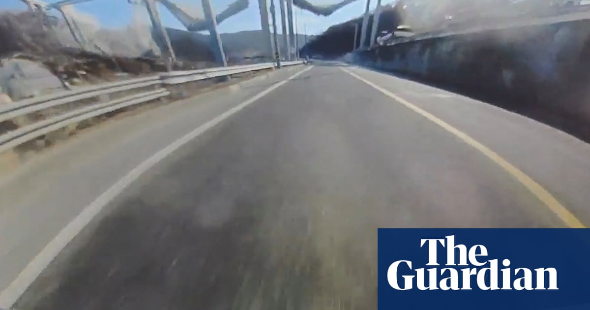 Bridge collapse in South Korea kills three, injures seven