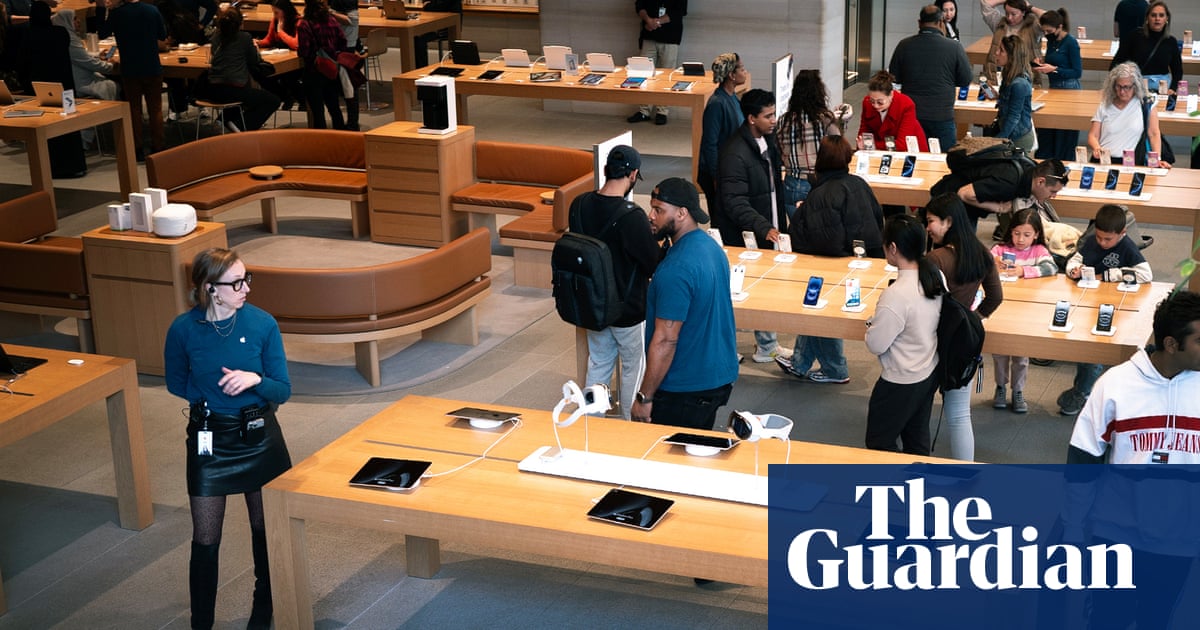 Tech giants beat quarterly expectations as Trump's tariffs hit the sector