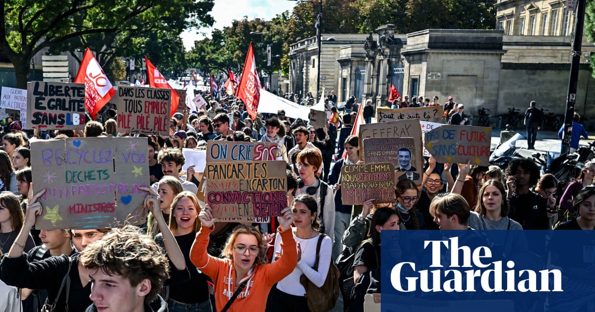 Young people: share your views on youth protests around the world