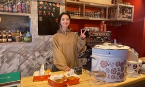 Victoria Pachinko trabajando en Kiev. Dice: