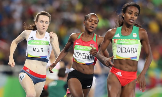 Laura Muir chases Faith Kipyegon and Genzebe Dibaba in the Rio 1500m final