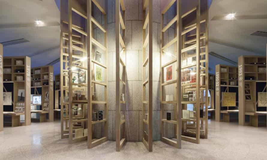 installation view, Park Myung-rae, 2015, From the collection of National Museum of Modern and Contemporary Art, Korea